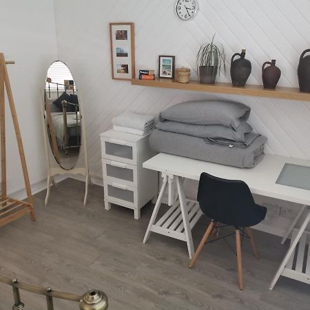 Bungalow With Parking, Near Preston Park Brighton ภายนอก รูปภาพ