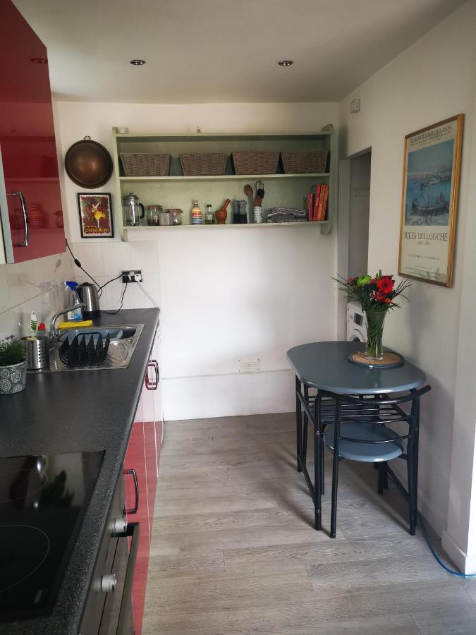 Bungalow With Parking, Near Preston Park Brighton ภายนอก รูปภาพ